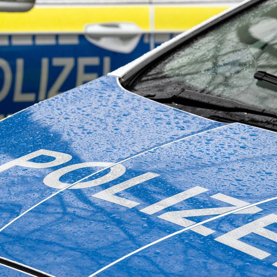 In Heiligenhaus: Unbekannte sprengen Zigarettenautomaten