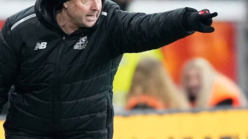 Werkself beim HSV gefordert: „Sind nicht in Panik“ – warum Hjulmand zur Gelassenheit mahnt