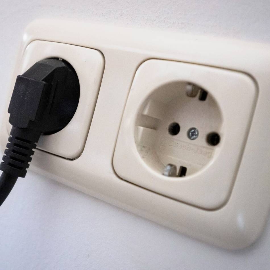 Defekt an 10.000-Volt-Kabel: Stromausfall im Neusser Süden – Haushalte am Vormittag ohne Saft