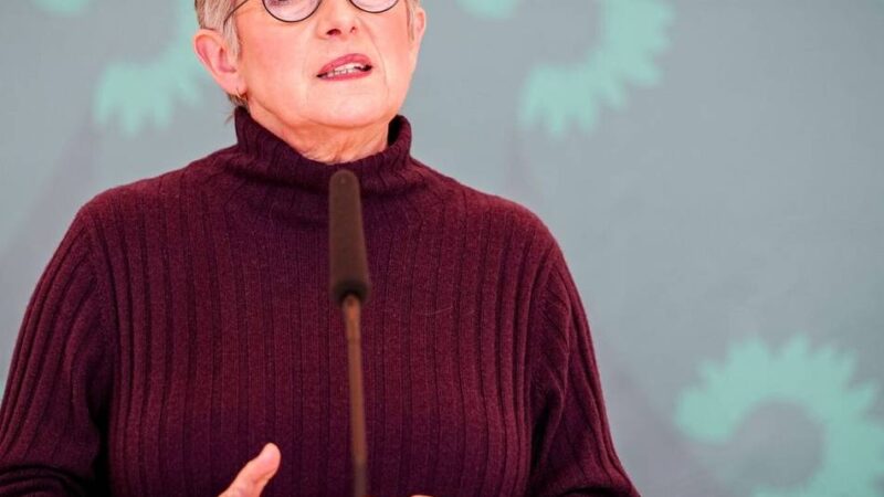 Neujahrsempfänge in Neuss: Nur Neusser Grüne warten mit Bundesprominenz auf