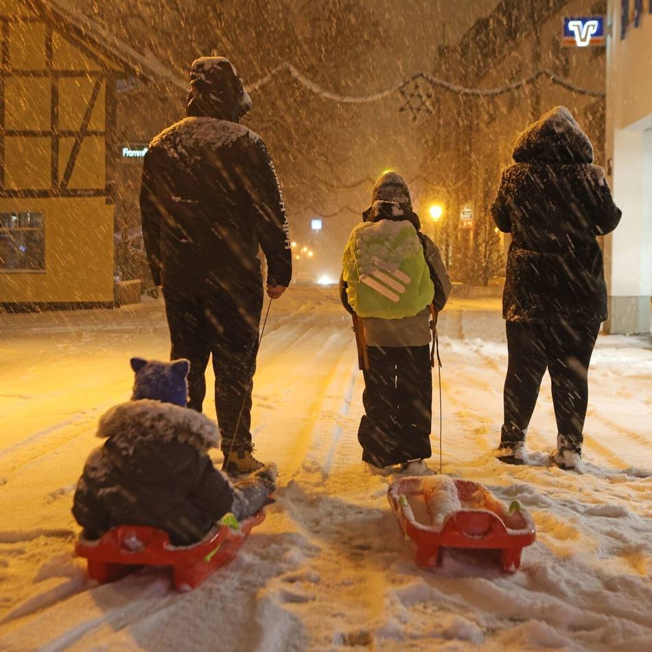 Glatteisgefahr am Montag: Ausschließlich Distanzunterricht an Schulen in Rommerskirchen