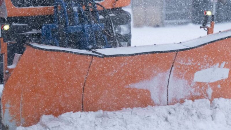 Zuständigkeit für Winterdienst: Gemeinde Sonsbeck reagiert auf Beschwerden über glatte Straßen