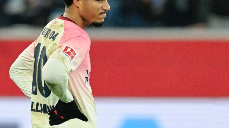 „Unter unserem Level“: Bayer 04 spielt sich ins Abseits