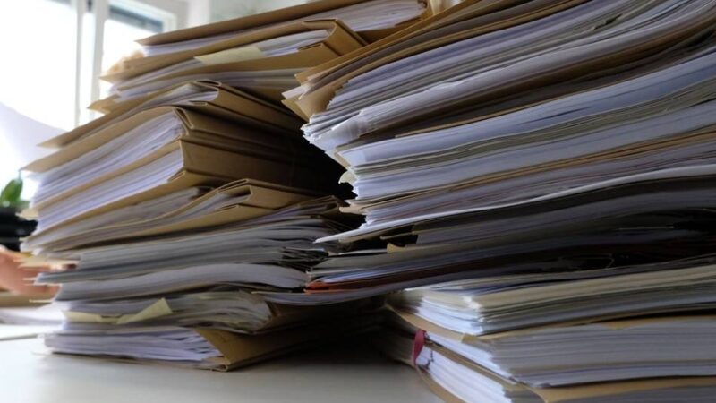 Unsicherheit wegen Behandlungsakten: Jüchener Zahnarzt unerwartet verstorben – wie geht es für die Patienten weiter?