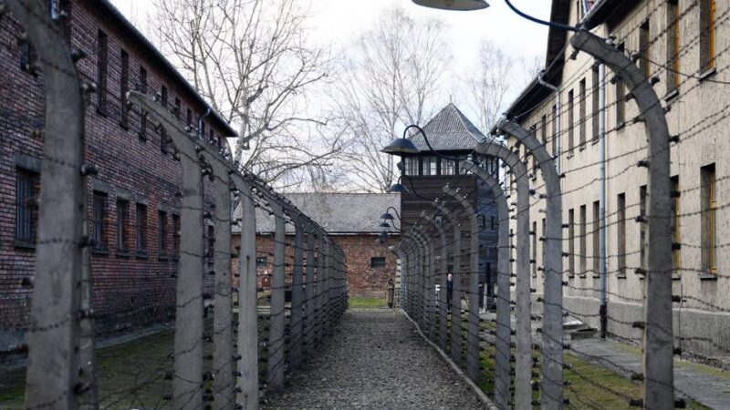Jahrestag der Befreiung von Auschwitz: Der 27. Januar ist ein „beständiger Stachel“ für Rechtsextremisten