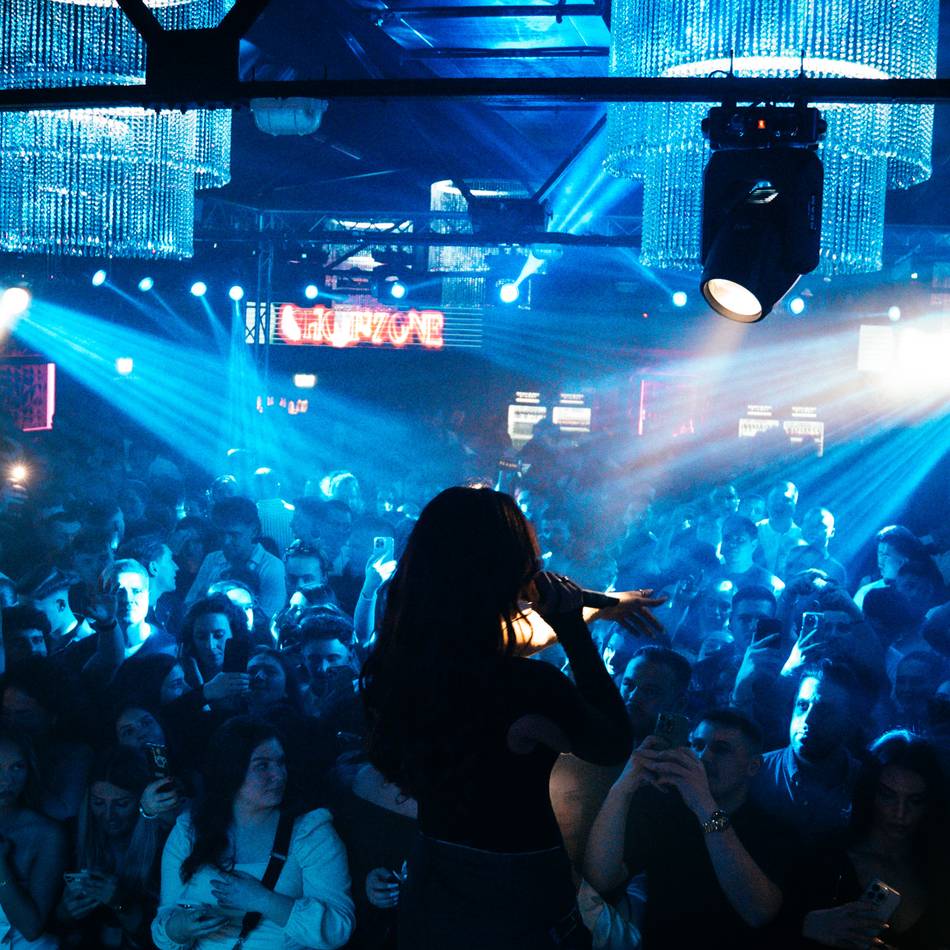 Sicherheit in Neusser Clubs nach Katastrophe in Crans-Montana: „Menschliches Versagen ist immer möglich“