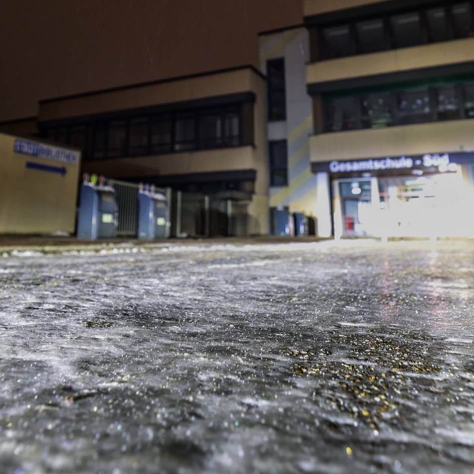 Glätte in NRW: So lief der Distanzunterricht an den Schulen in Duisburg