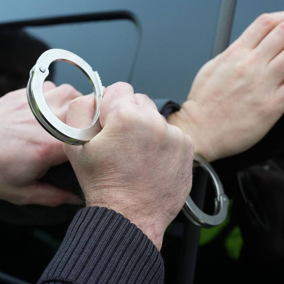 Auf frischer Tat ertappt: Polizei nimmt Kupferdiebe fest