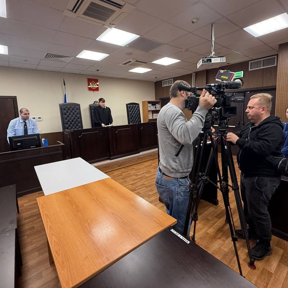 Strafprozess in Russland: Moskauer Gericht verschiebt Prozess gegen Jacques Tilly erneut