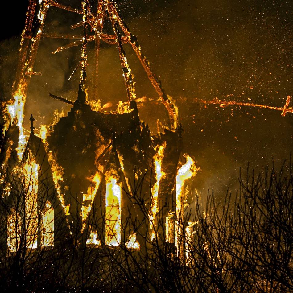 Ein letztes Mal Böllern: Kirche brannte, „beispiellose Gewalt“, zwei Tote – Niederlande erleben dramatische Nacht