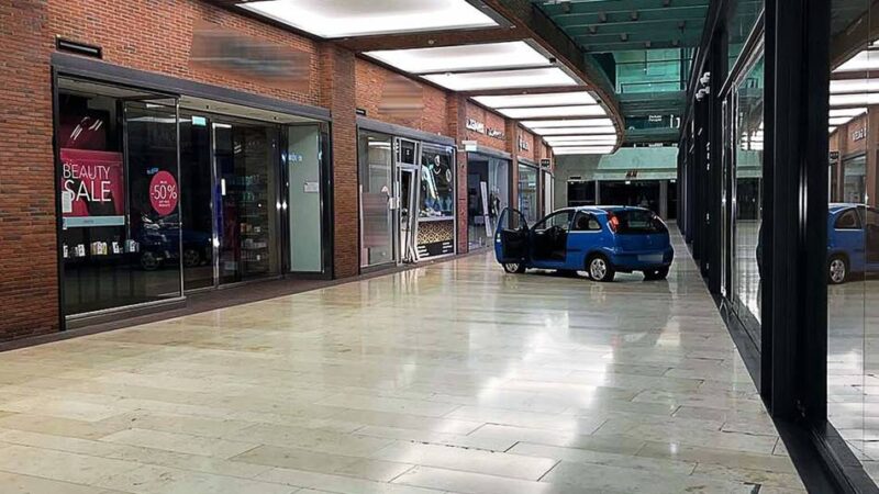 Mit Corsa duch die Scheibe: Millionen-Raub in Duisburg – Diese Fragen muss die Polizei schnell klären