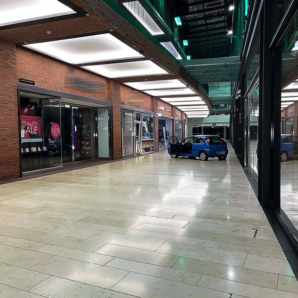 Mit Corsa duch die Scheibe: Millionen-Raub in Duisburg – Diese Fragen muss die Polizei schnell klären