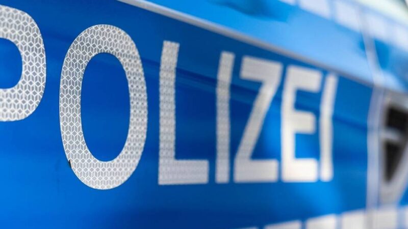 Unfall in Wermelskirchen: Elfjähriges Kind angefahren – Autofahrer flüchtet