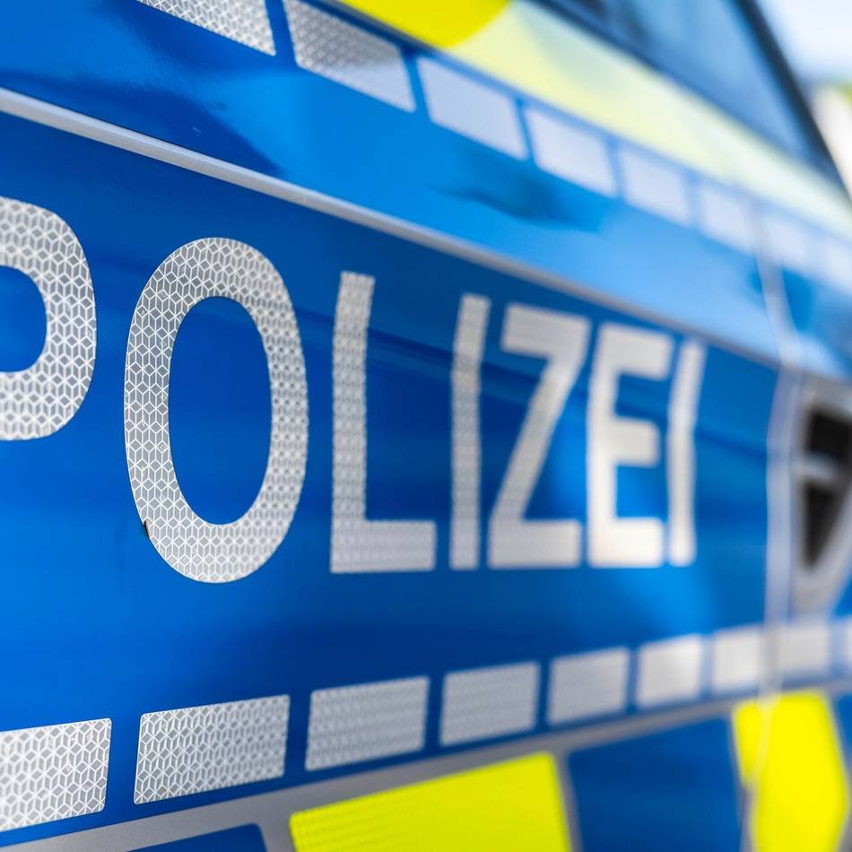 Unfall in Wermelskirchen: Elfjähriges Kind angefahren – Autofahrer flüchtet