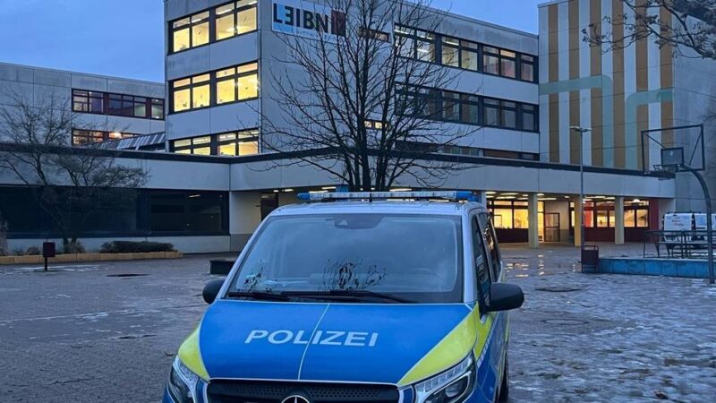 Ausschreitungen in Hackenbroich: Polizei sucht weitere Zeugen nach Silvester-Randale