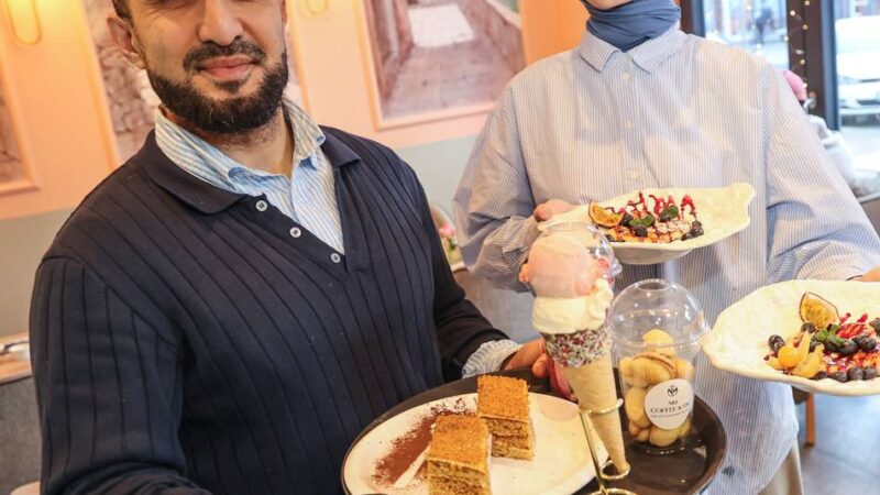 Neues ukrainisches Café in Neuss eröffnet: So süß kann Heimat schmecken