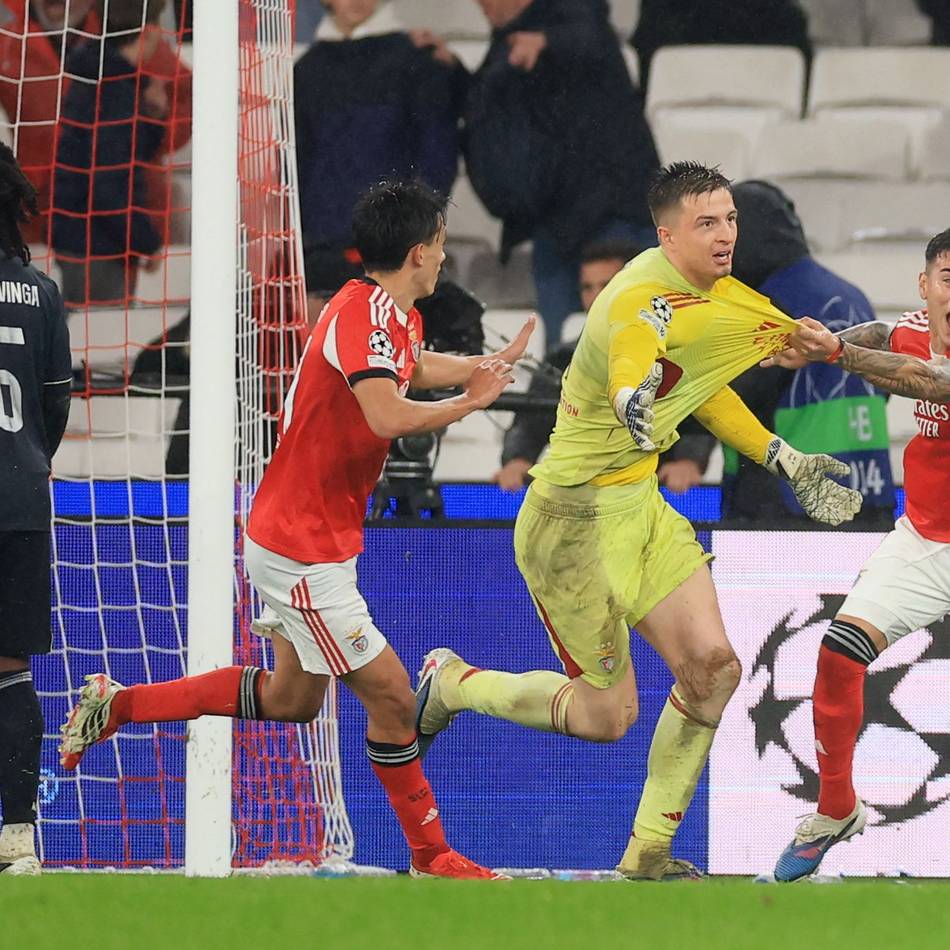 Champions League: Torwart köpft Benfica in die Play-offs – Arsenal bleibt makellos