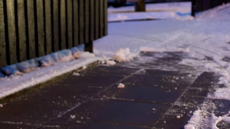 Umweltverbände raten zu Alternativen: Salzfrei streuen ist in Leverkusen auf dem Vormarsch