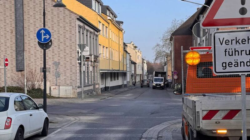 Kreuzung Remigiusstraße/Petersstraße: Diskussion um Abbau einer Ampel in Viersen
