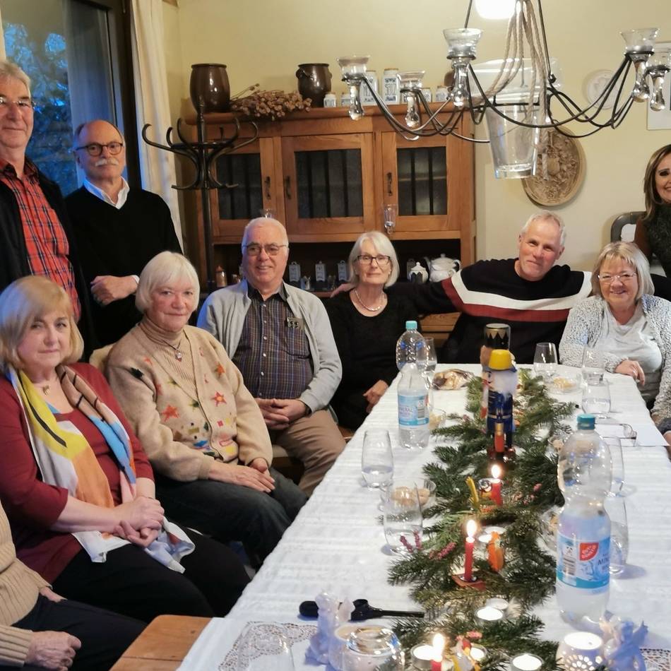 Engagement in Meerbusch: Meerblatt-Redaktion freut sich über die fünfte Magazin-Ausgabe