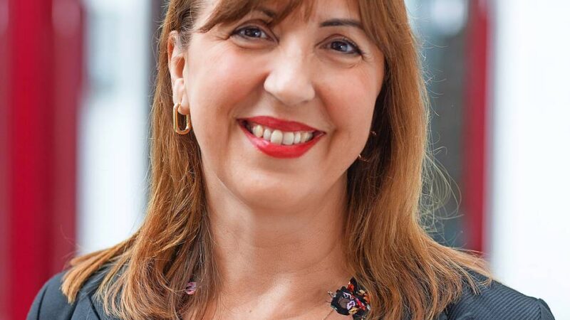 Das Frauen-Netzwerk ist in vielen Bereichen aktiv – natürlich auch in der Prävention: Valentinstag: Schläge statt Rosen