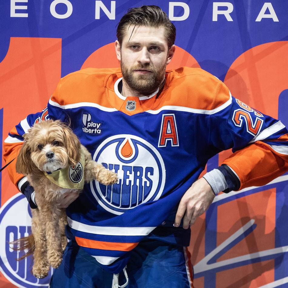 NHL: Mit Hund und Familie: Oilers ehren Draisaitl für 1000 Punkte