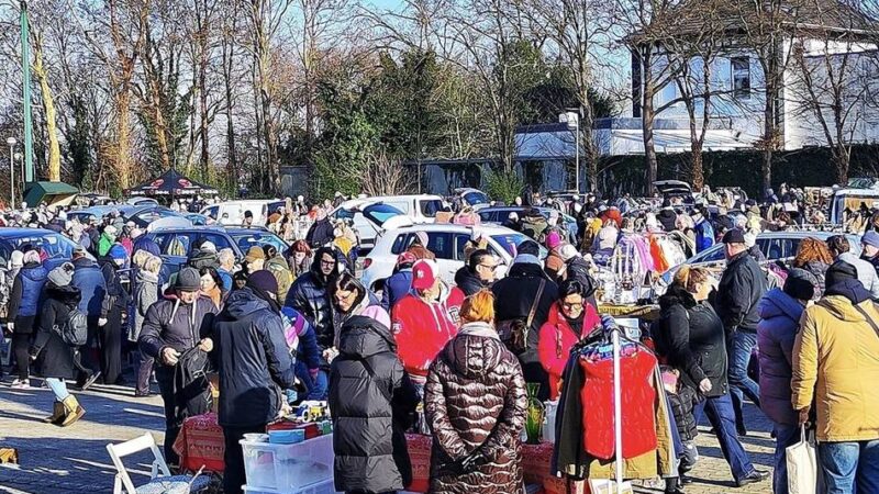 Nach dem Aus an Haus Meer: Meerbuscher Trödelmarkt feiert gelungene Premiere in Strümp