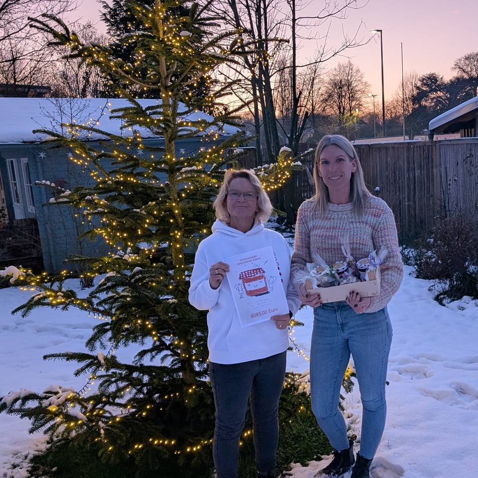 Spende an das Haus Sonnenschein: Rheinbergerin kocht 650 Gläser Marmelade ein und spendet hohe Summe ans Hospiz