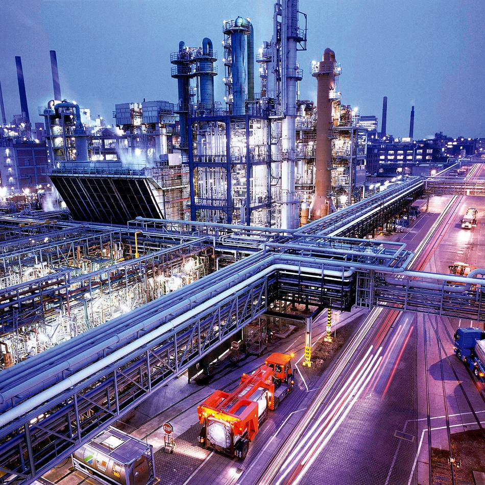 Tausende Beschäftigte in Leverkusen: Chemie-Arbeitgeber fordern „tarifpolitische Atempause“