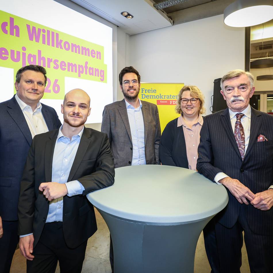 Ex-General besucht Kaarster FDP: „Bunker gehören zur Vorsorge“