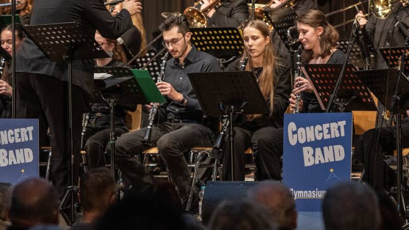 Bigband und Sinfonieorchester: Neujahrskonzert mit zwei Bands in Jüchen