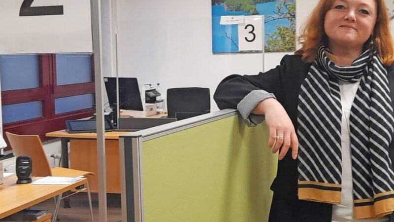 Sie wechselte aus der freien Wirtschaft in die Verwaltung und wird auch in der Leitung des Bürgerbüros tätig sein: Julia Vogel ist Wülfraths neue Standesbeamtin