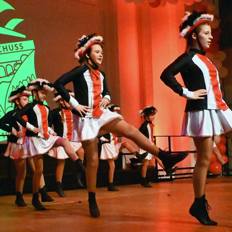Das Garde- und Showtanzfestival des Festausschusses begeisterte mit einem fast zwölfstündigen Mammutprogramm: Karneval in Velbert stellt einiges auf die Beine