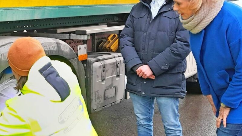 Müllabfuhr: In Wülfrath trotzen „Autosocken“ Schnee und Eis