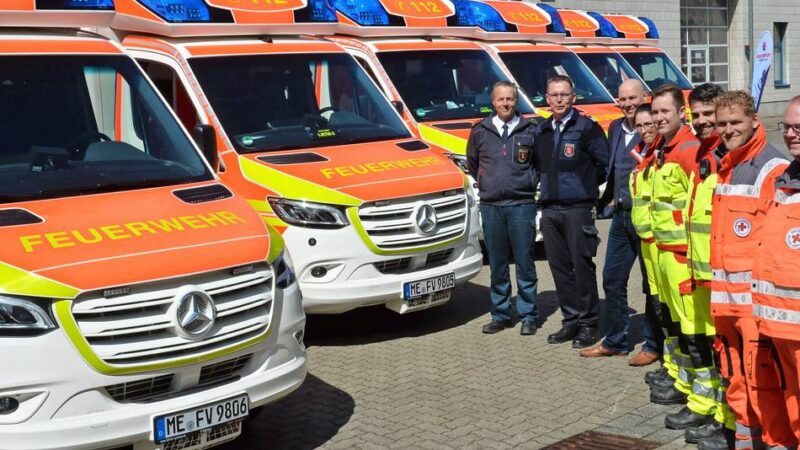 Stadt Velbert wird weiterhin mit den Krankenkassen abrechnen und hofft auf eine vernünftige Lösung: Leerfahrten bei Rettungswagen: „Wir werden keine Gebührenbescheide verschicken“