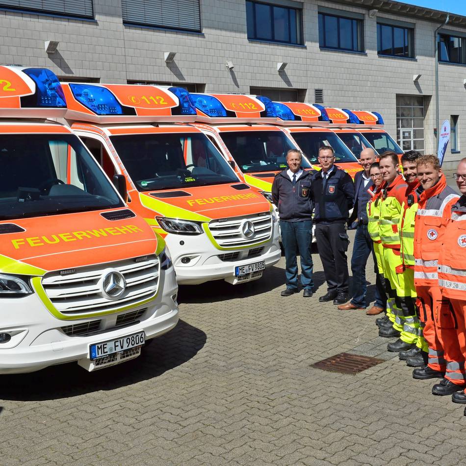 Stadt Velbert wird weiterhin mit den Krankenkassen abrechnen und hofft auf eine vernünftige Lösung: Leerfahrten bei Rettungswagen: „Wir werden keine Gebührenbescheide verschicken“