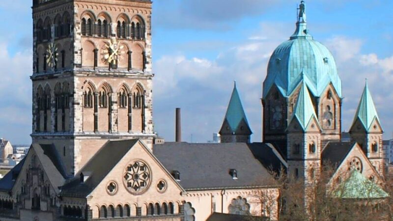 Neuss im Porträt: Zwischen Römer-Erbe und Rheinmetall