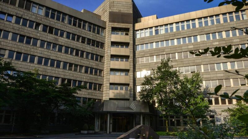 Krise bei Duisburger Stadt-Konzern: DVV-Chefs lassen überraschend Ämter ruhen – Schwere Vorwürfe erhoben