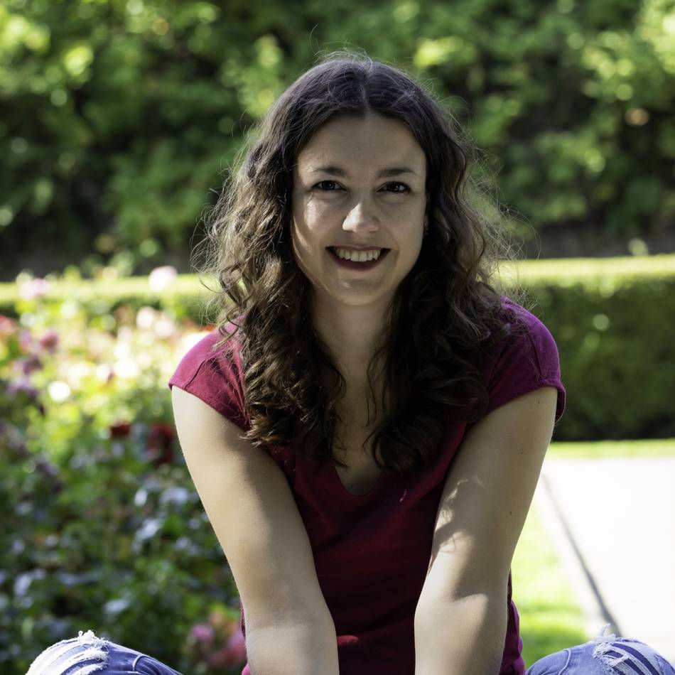 Lesung in der VHS Grevenbroich: „Das habe ich mir als Kind ausgemalt“ – Autorin stellt ersten Vampir-Roman vor