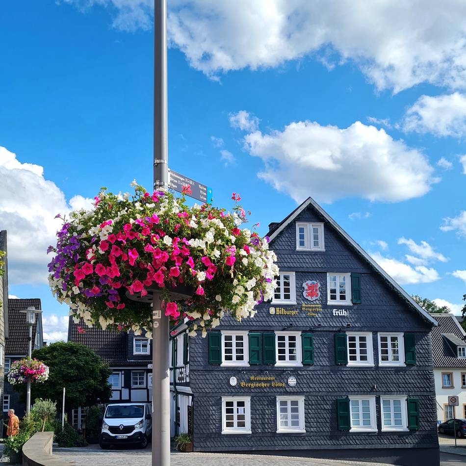 Frühlingsvorbereitungen in Wermelskirchen: WiW sucht Blumenpaten