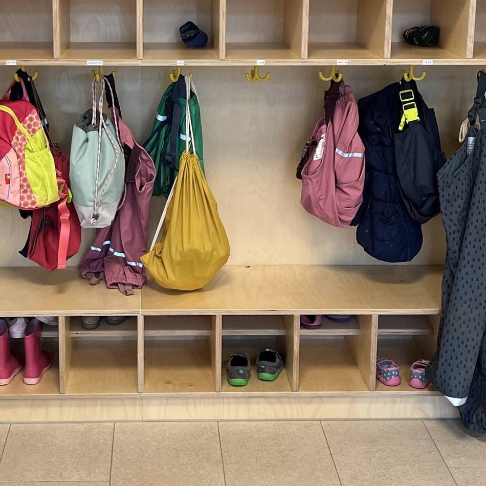 Einkauf für die Erstausstattung: Was Kinder für einen guten Start in der Kita brauchen