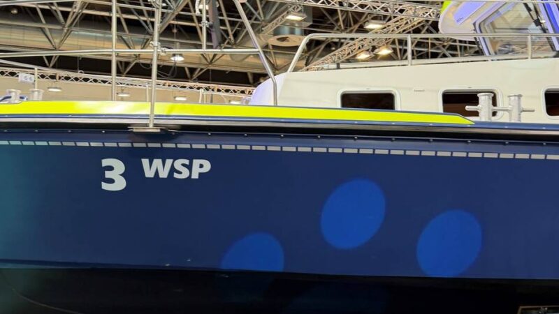 Auf der Messe Boot: Wasserschutzpolizei tauft neues Schiff in Düsseldorf – eingesetzt wird es aber in Köln