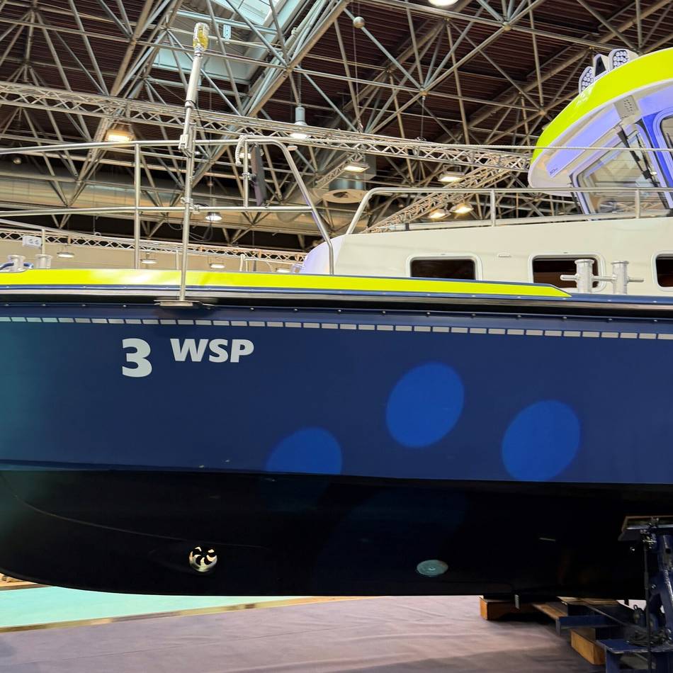 Auf der Messe Boot: Wasserschutzpolizei tauft neues Schiff in Düsseldorf – eingesetzt wird es aber in Köln
