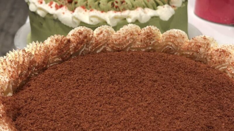 Henri’s Café in Düsseldorf: Kuchen bis zum Abwinken – lohnt sich ein „All you can eat“-Tortenbuffet?