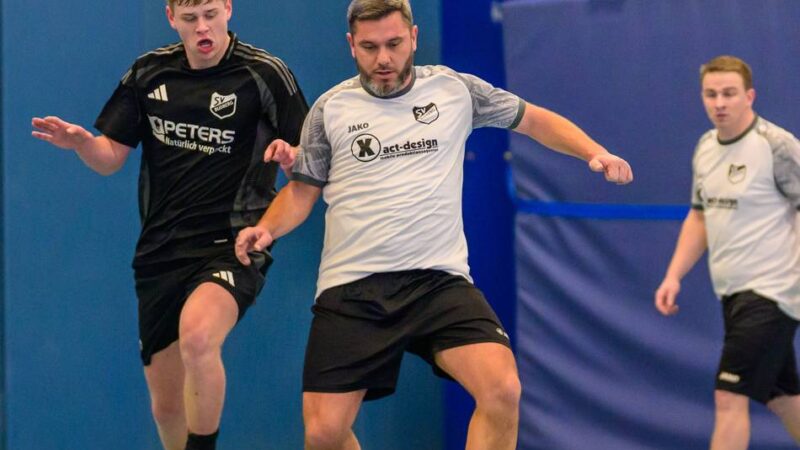 Verletzung überschattet Titelkämpfe: SV Budberg II nimmt den Stadtmeister-Pokal wieder mit