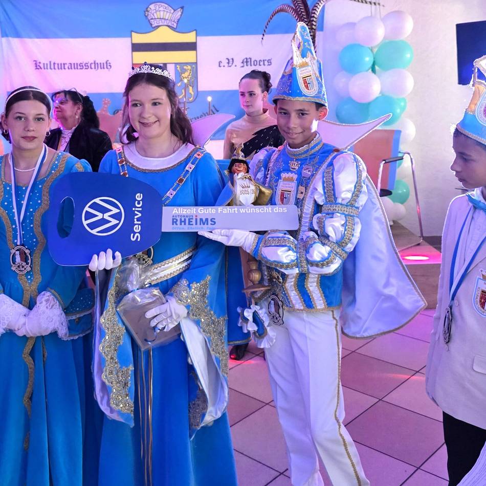 Kinderkarneval in Moers: Quentin I. und Samantha I. sind geborene Karnevalisten