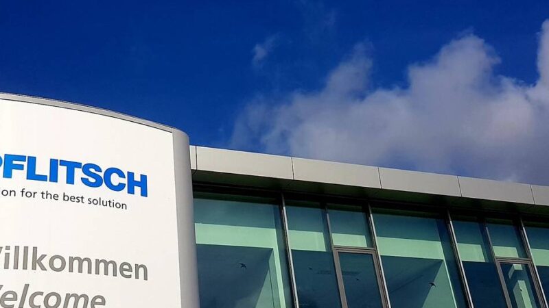 Wirtschaft in Hückeswagen: Pflitsch ehrt Mitarbeiter für lange Betriebszugehörigkeit