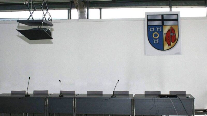 Stadt Kaarst investiert in Technik: Ratssaal bekommt neue Mikrofonanlage