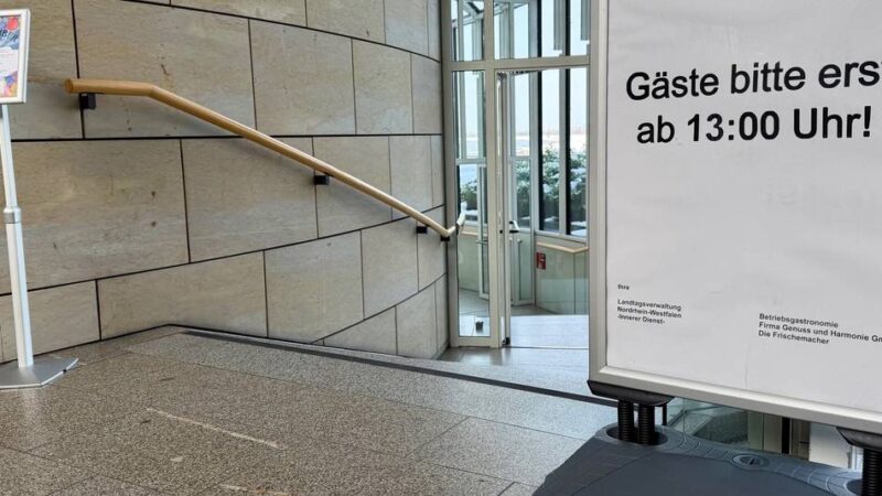 Kantinen-Streit in Düsseldorf: Staatskanzlei-Mitarbeiter beschweren sich über „Stasi“-Methoden im Landtag