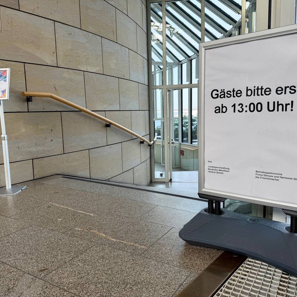 Kantinen-Streit in Düsseldorf: Staatskanzlei-Mitarbeiter beschweren sich über „Stasi“-Methoden im Landtag